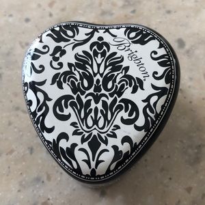 Brighton ring tin with saying